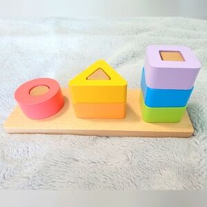 KiwiCo Stacking Peg Puzzle